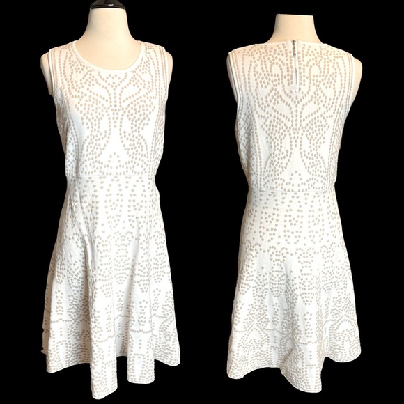 CATHERINE MALANDRINO ~ White Knit Dress with Polka Dot Pattern Design ~ … - Picture 4 of 6